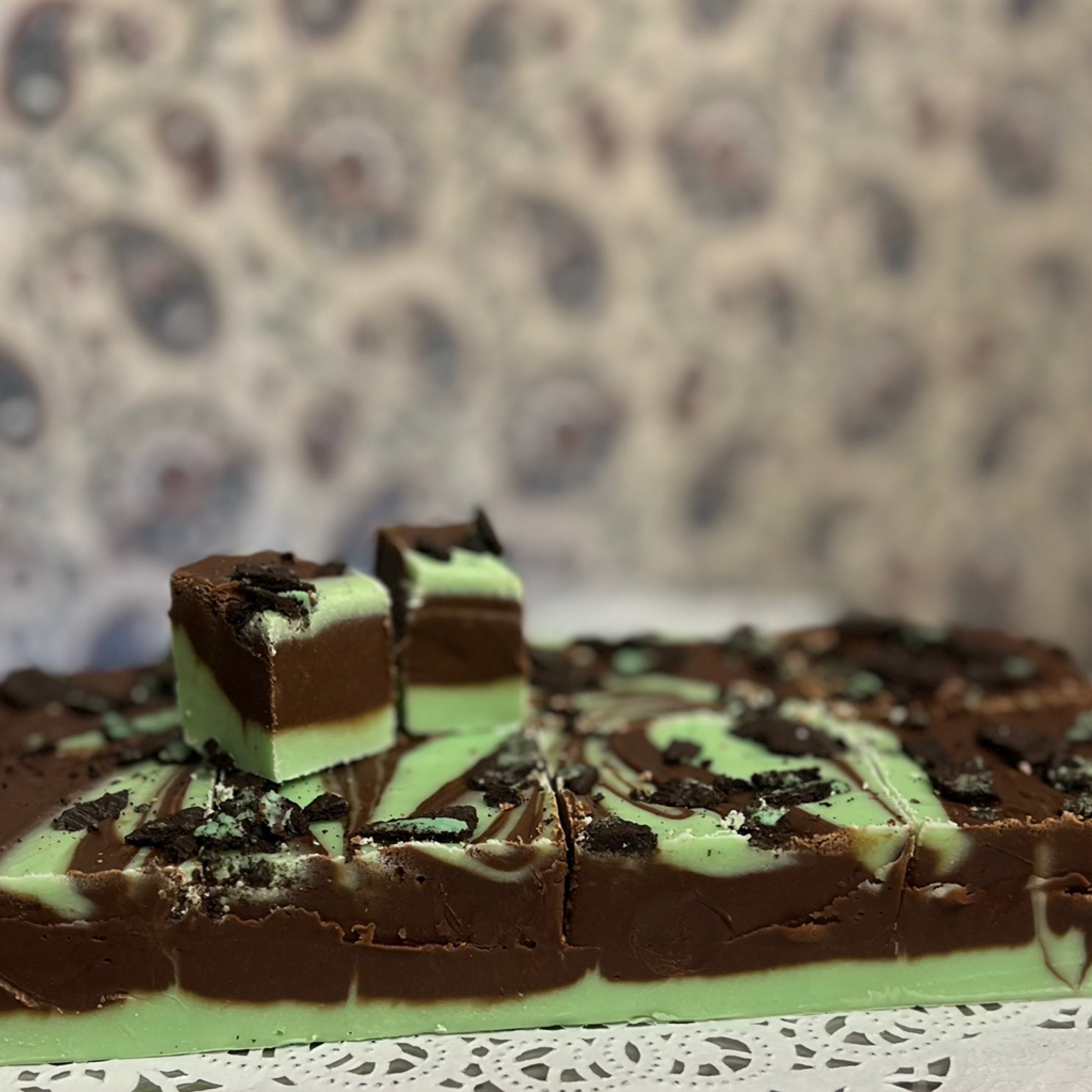 Crunchy Mint Fudge Box
