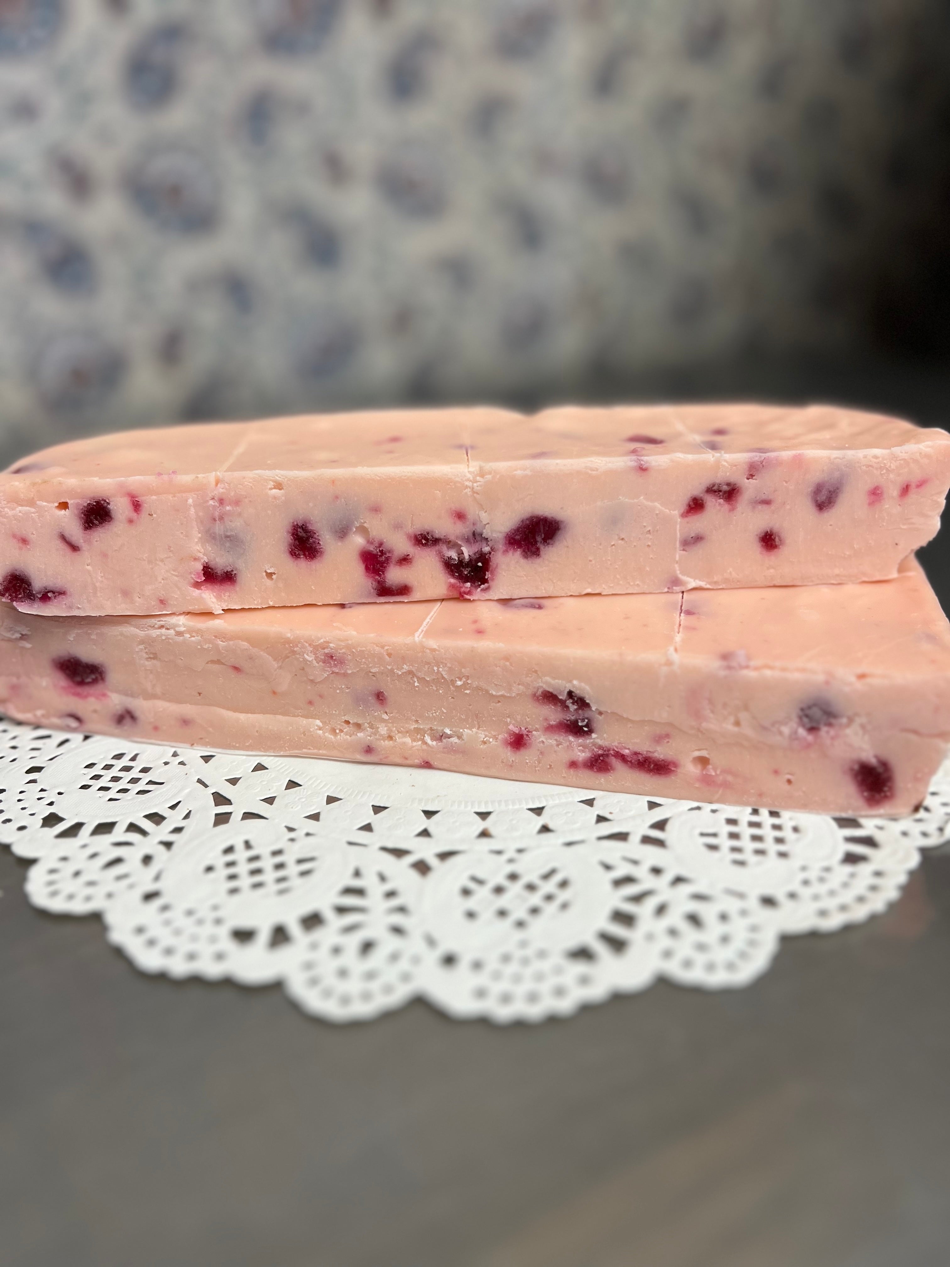 Prickly Pear Fudge 1lb (4 squares)